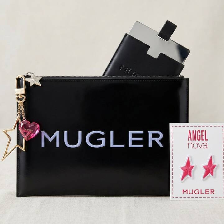 un mini miroir, une pochette noire mugler, un porte cle argente