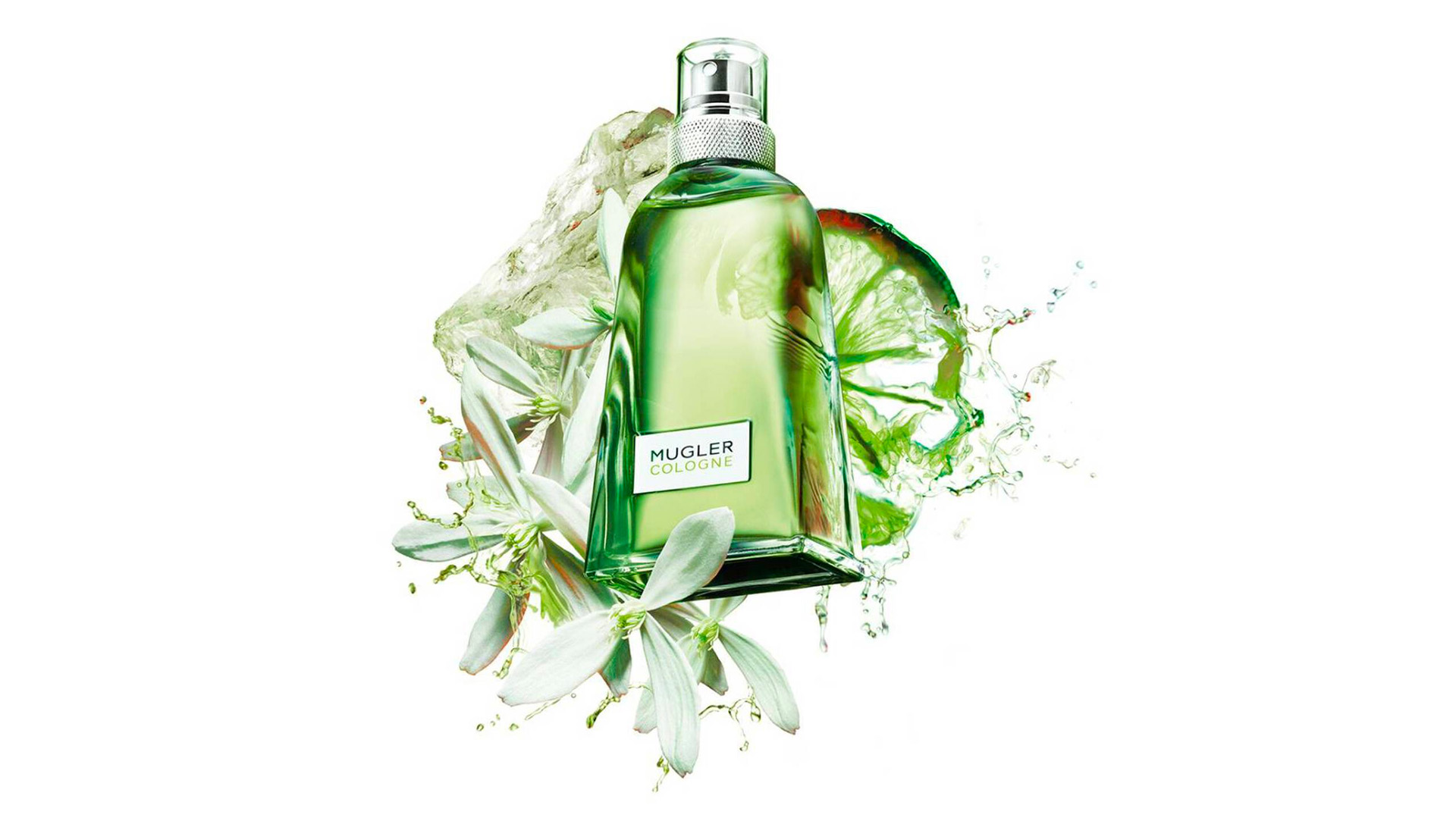 créativité illustrée par un flacon de Mugler Cologne entouré de fleurs sur fond blanc