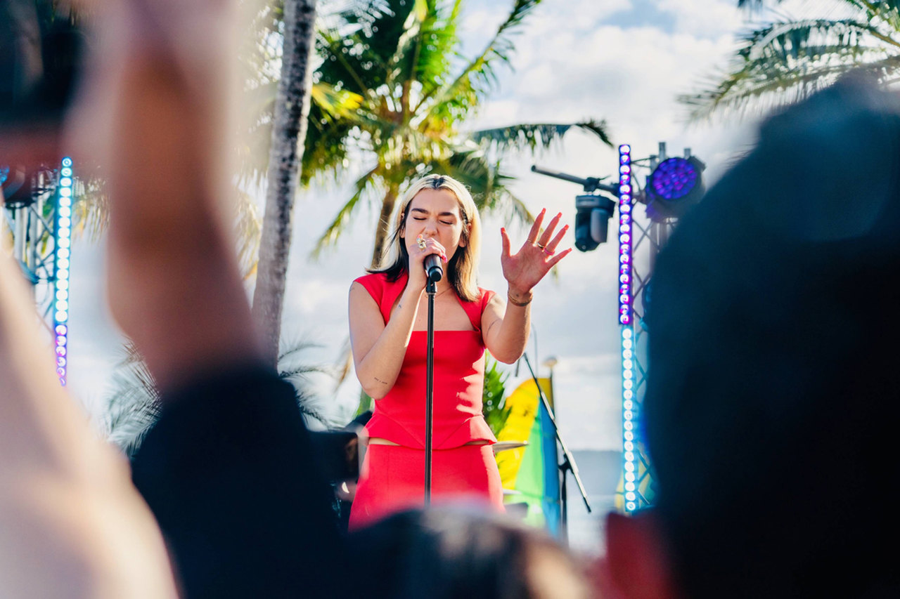 Dua Lipa wears Mugler
